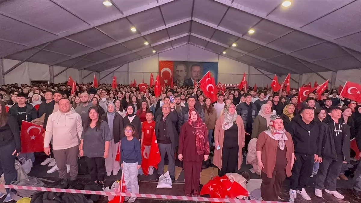 Eskişehir\'de Milli Maç Coşkusu