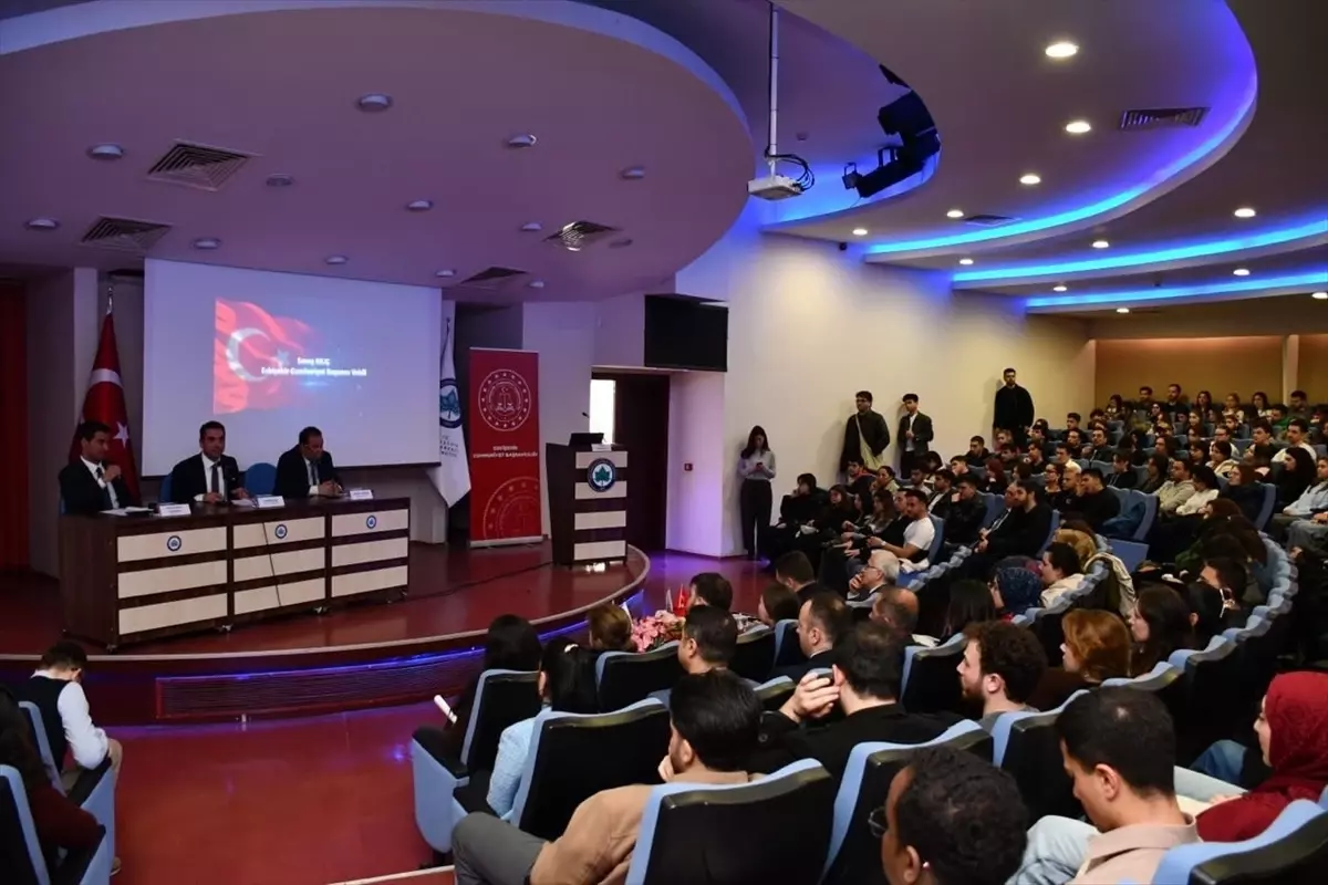 Eskişehir\'de Dolandırıcılık Paneli Düzenlendi