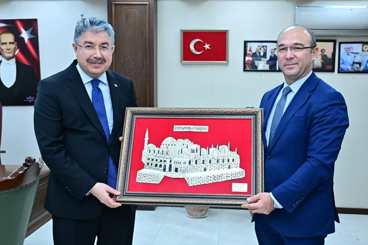 Eskişehir Valisi Yılmaz, Seyitgazi\'yi ziyaret etti