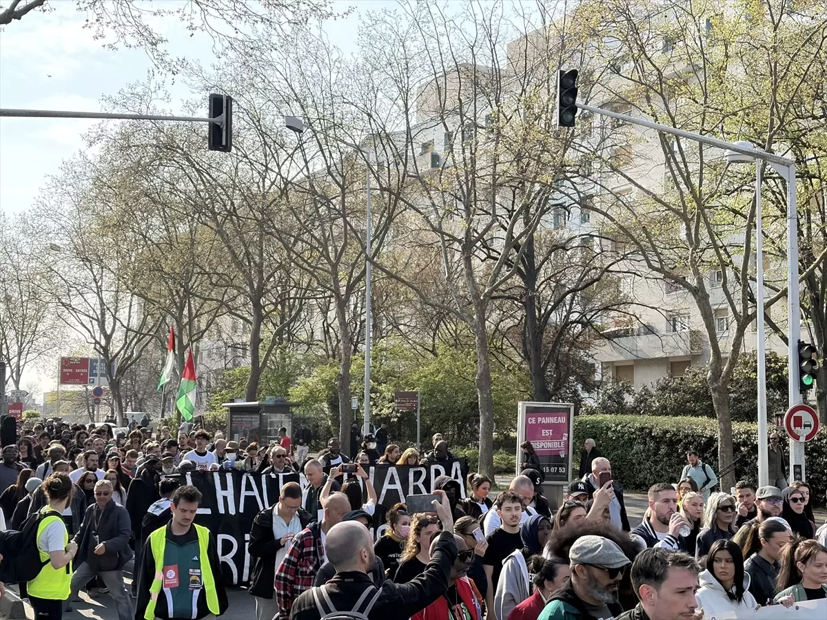 Nahel Merzouk için Adalet Yürüyüşü