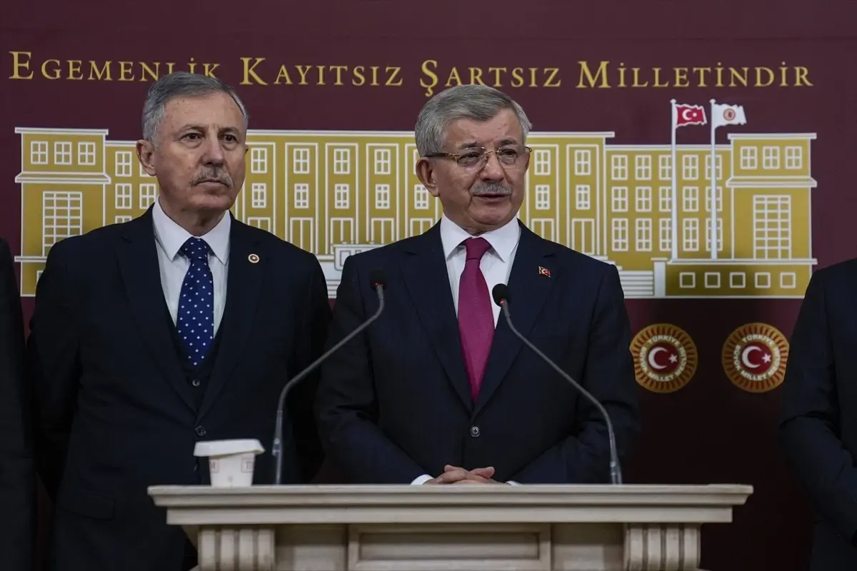 Gelecek Partisi Genel Başkanı Davutoğlu, gündemi değerlendirdi Açıklaması