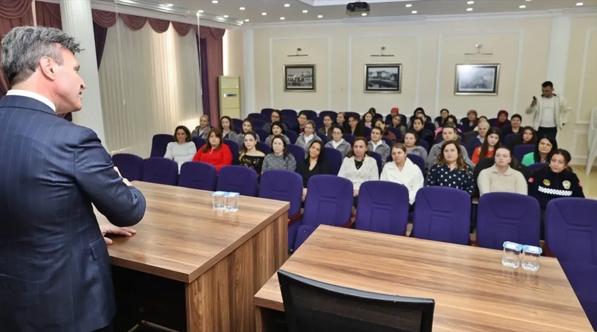 Gelibolu\'da Kadınlar Günü Kutlandı