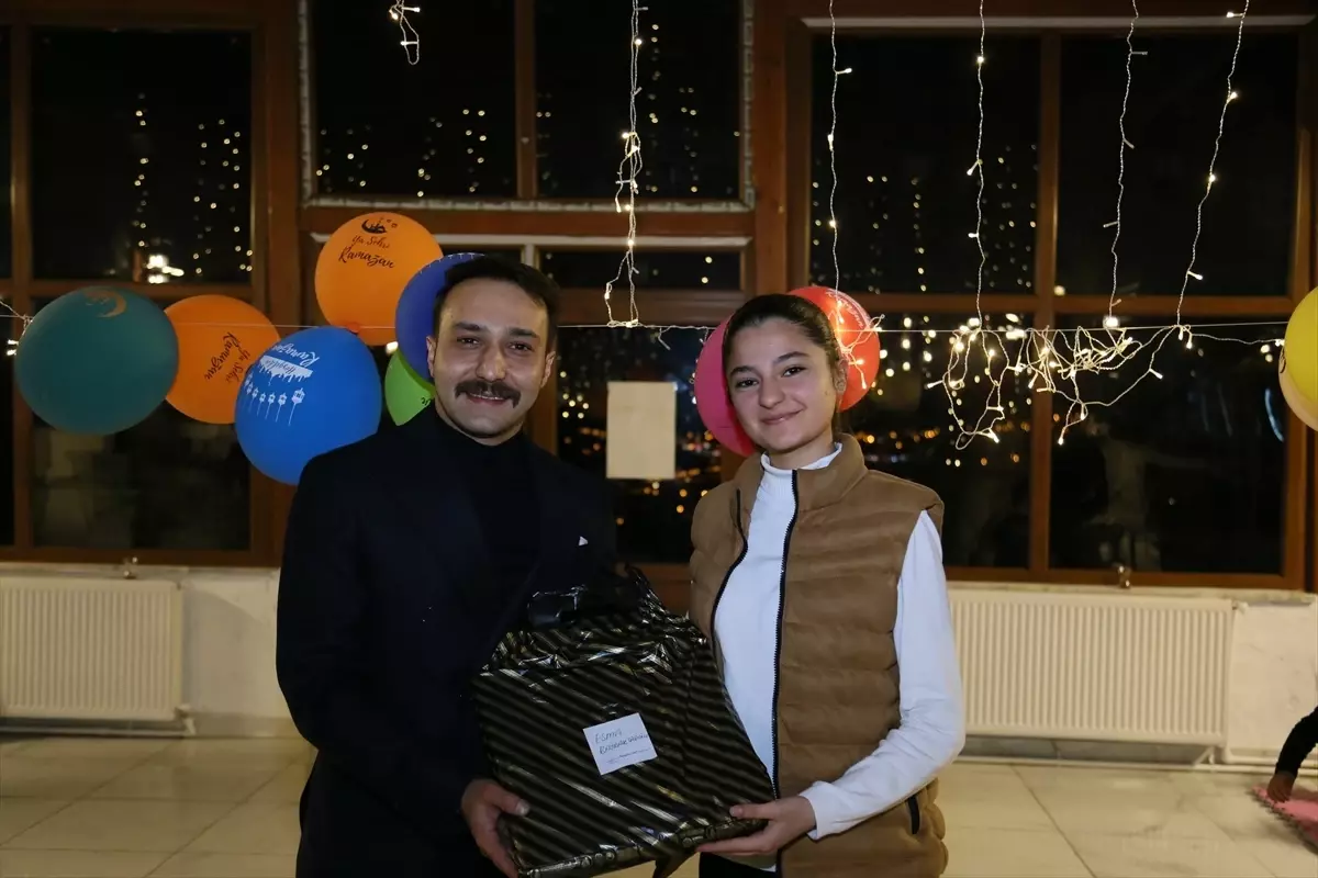 Kaymakam Koca, Çocuklarla İftarda Bir Araya Geldi