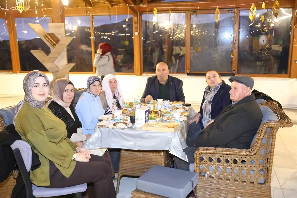 Gemerek\'te şehit aileleri, gaziler ve yakınları iftar sofrasında buluştu