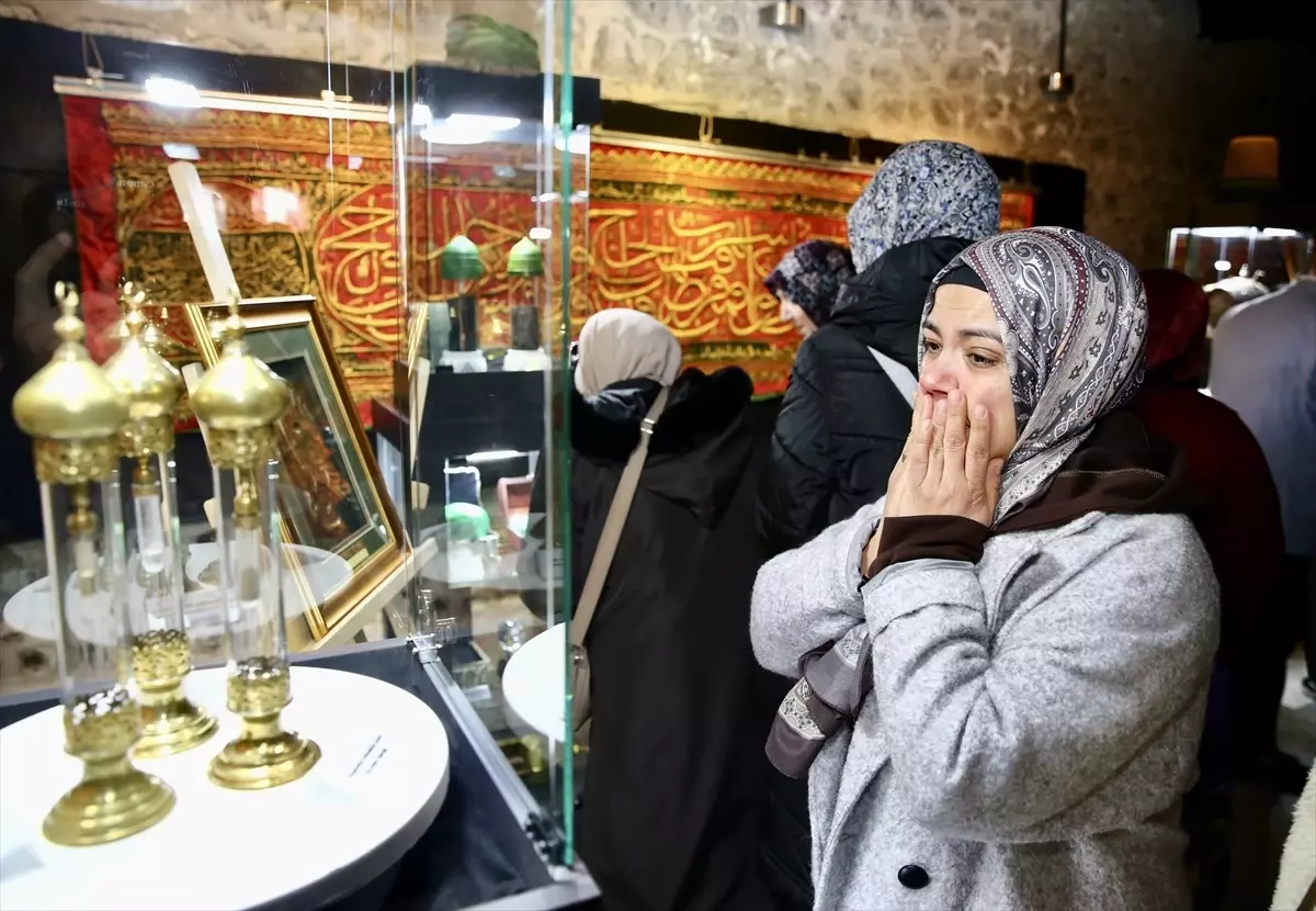 Giresun\'da Mukaddes Emanetler Sergisi Açıldı