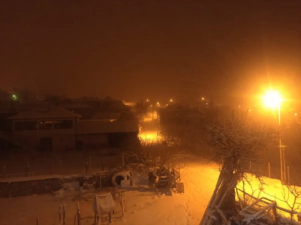 Amasya\'da Kar Yağışı