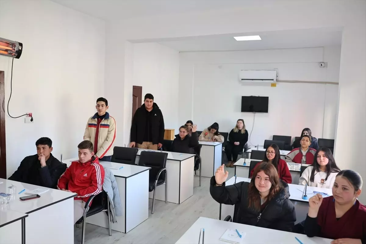 Gülnar\'da Gençlik Meclisi Kuruldu