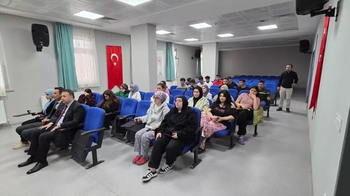 Öğrencilere Vergi Bilinci Konferansı