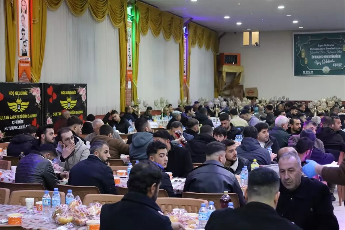 Güroymak\'ta Gönül Sofrası İftar Programı