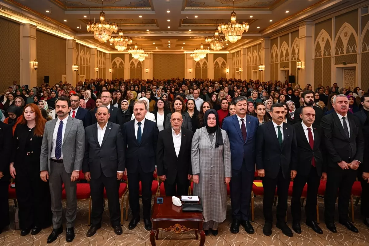 HAK-İŞ\'ten Kadın İşçilere Destek