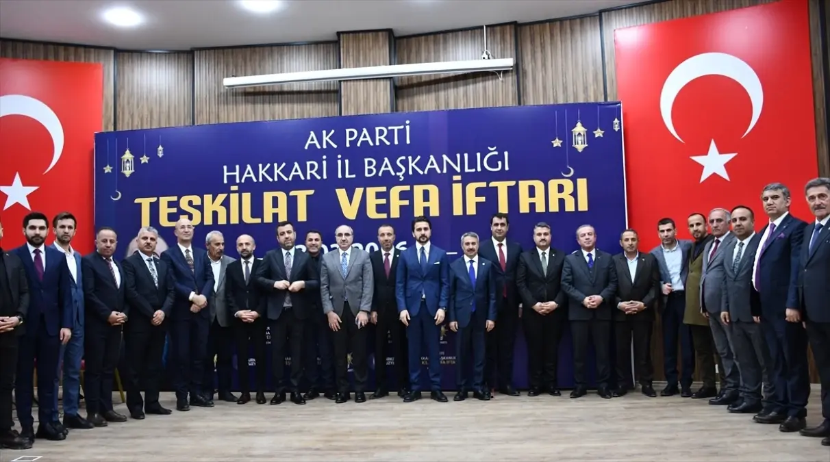 AK Parti Hakkari\'de Vefa İftarı Düzenledi