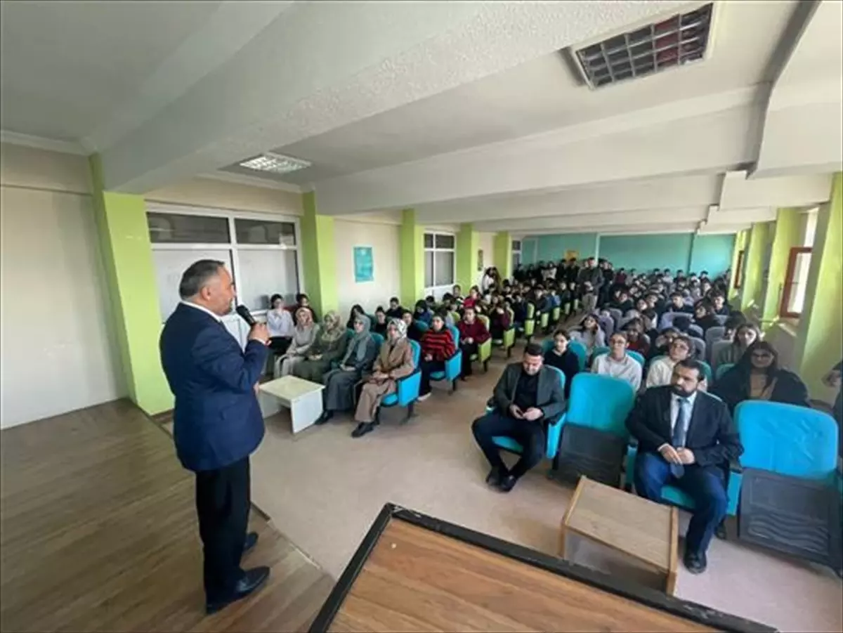 Müftü Okuş\'tan Öğrencilere Tavsiyeler