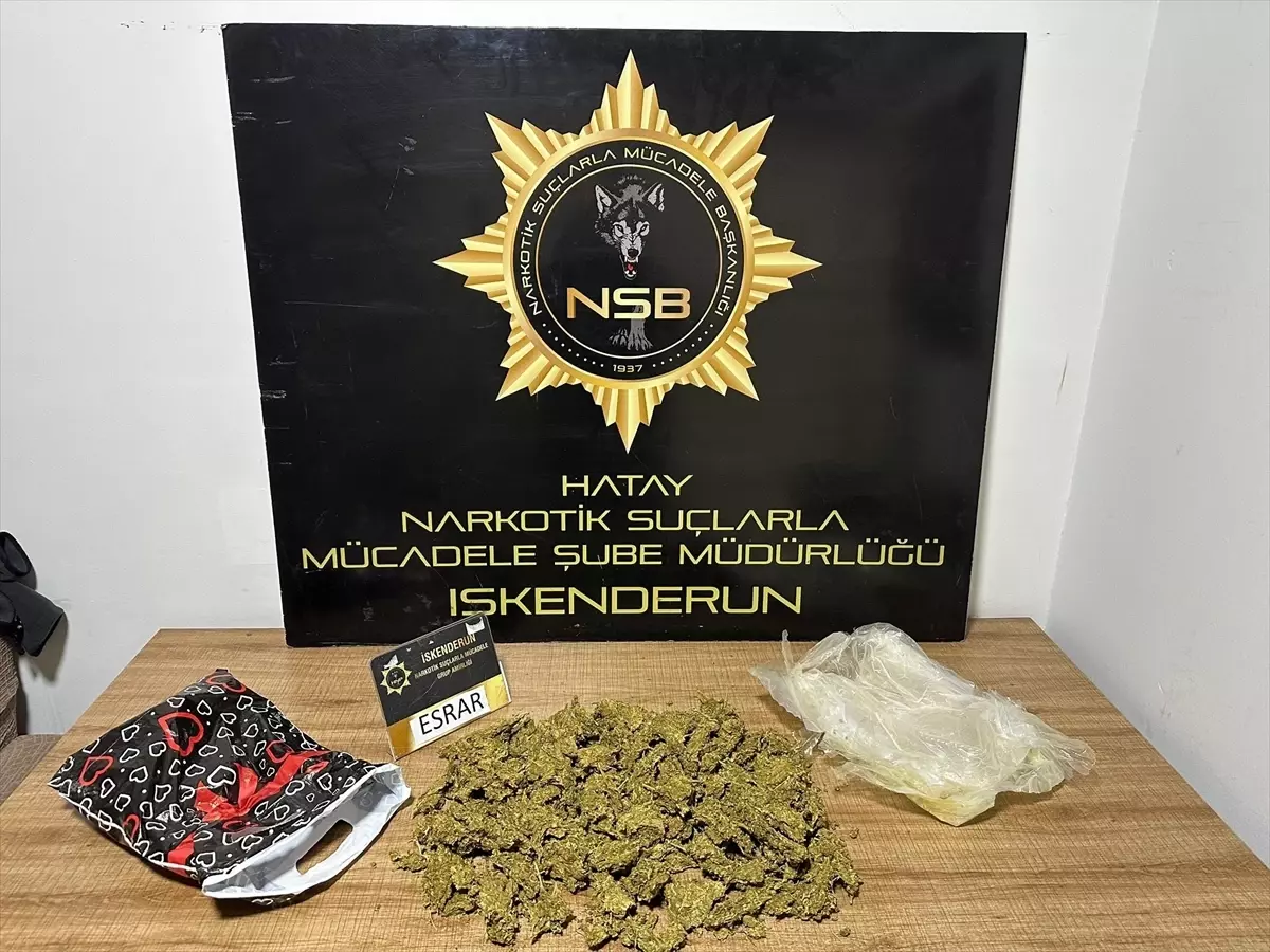İskenderun\'da 1.1 Kilo Esrar Ele Geçirildi