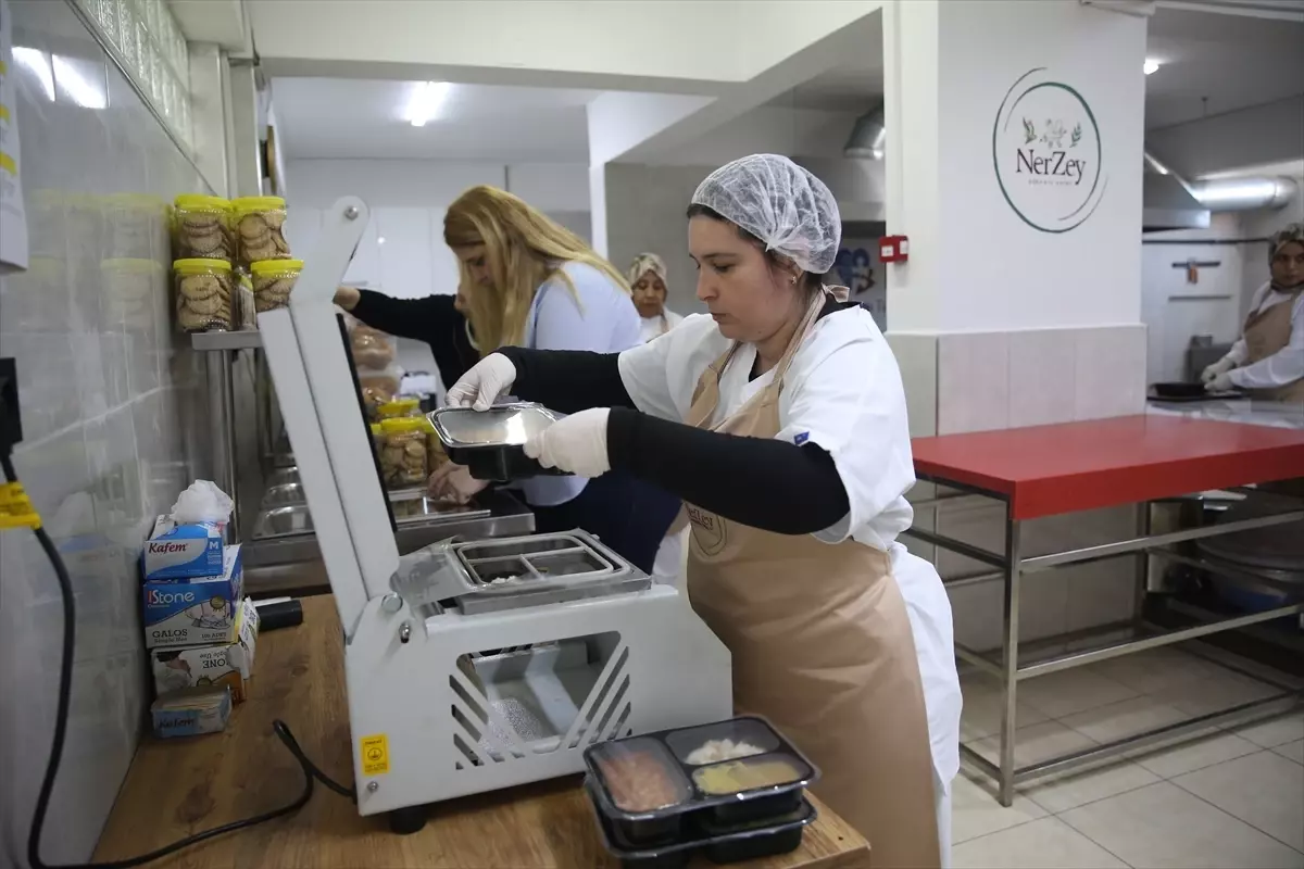 Depremzedelere Lokanta Desteği