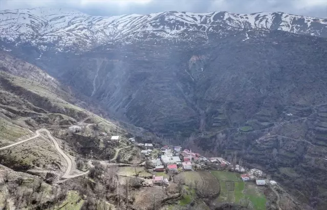 Havagül Öğretmen Kırsalda Eğitime Adandı