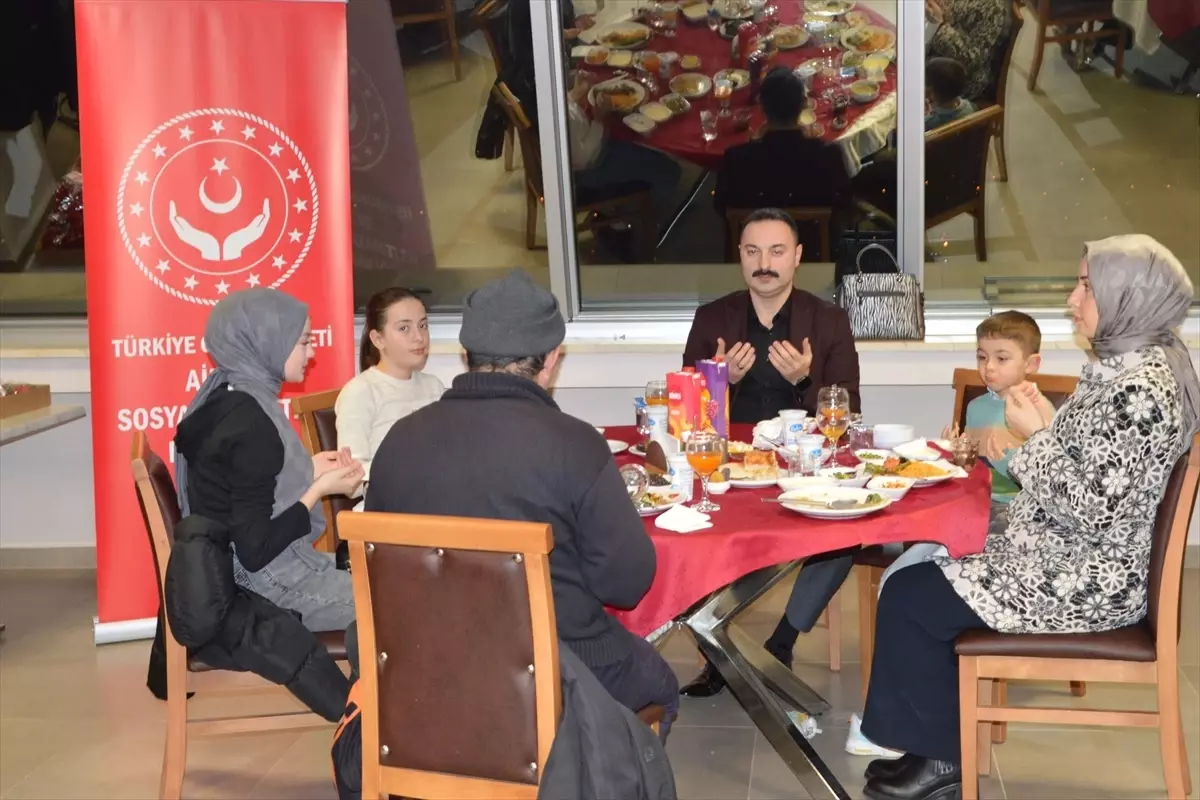 Havza\'da Yetimlerle İftar