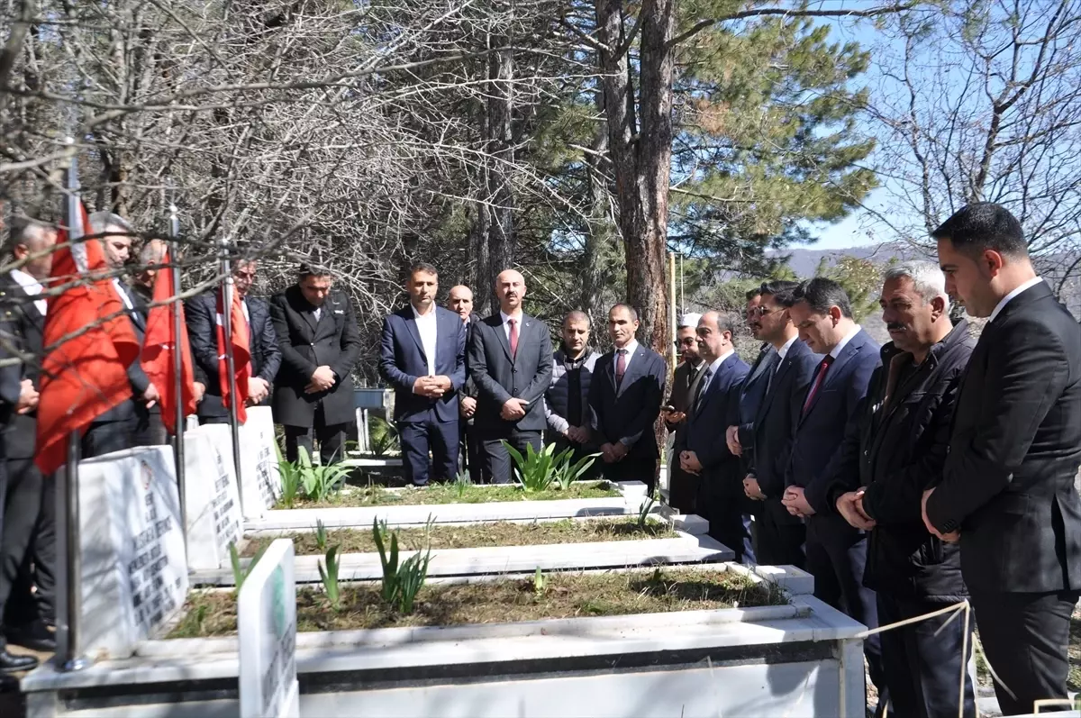 Hizan\'da 18 Mart Şehitleri Anma Günü ve Çanakkale Deniz Zaferi dolayısıyla tören yapıldı