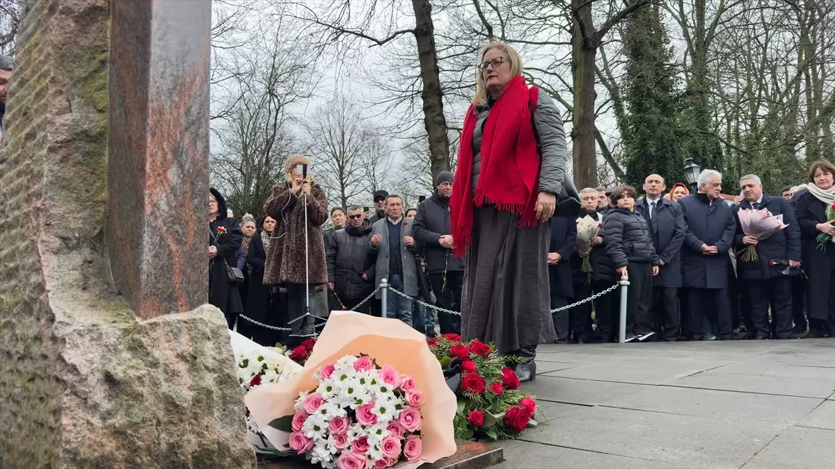 Hocalı Katliamı Hollanda\'da Anıldı