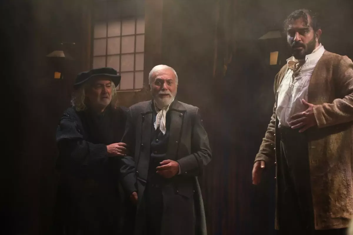 İBB, Dünya Tiyatrolar Günü\'nü Kutluyor