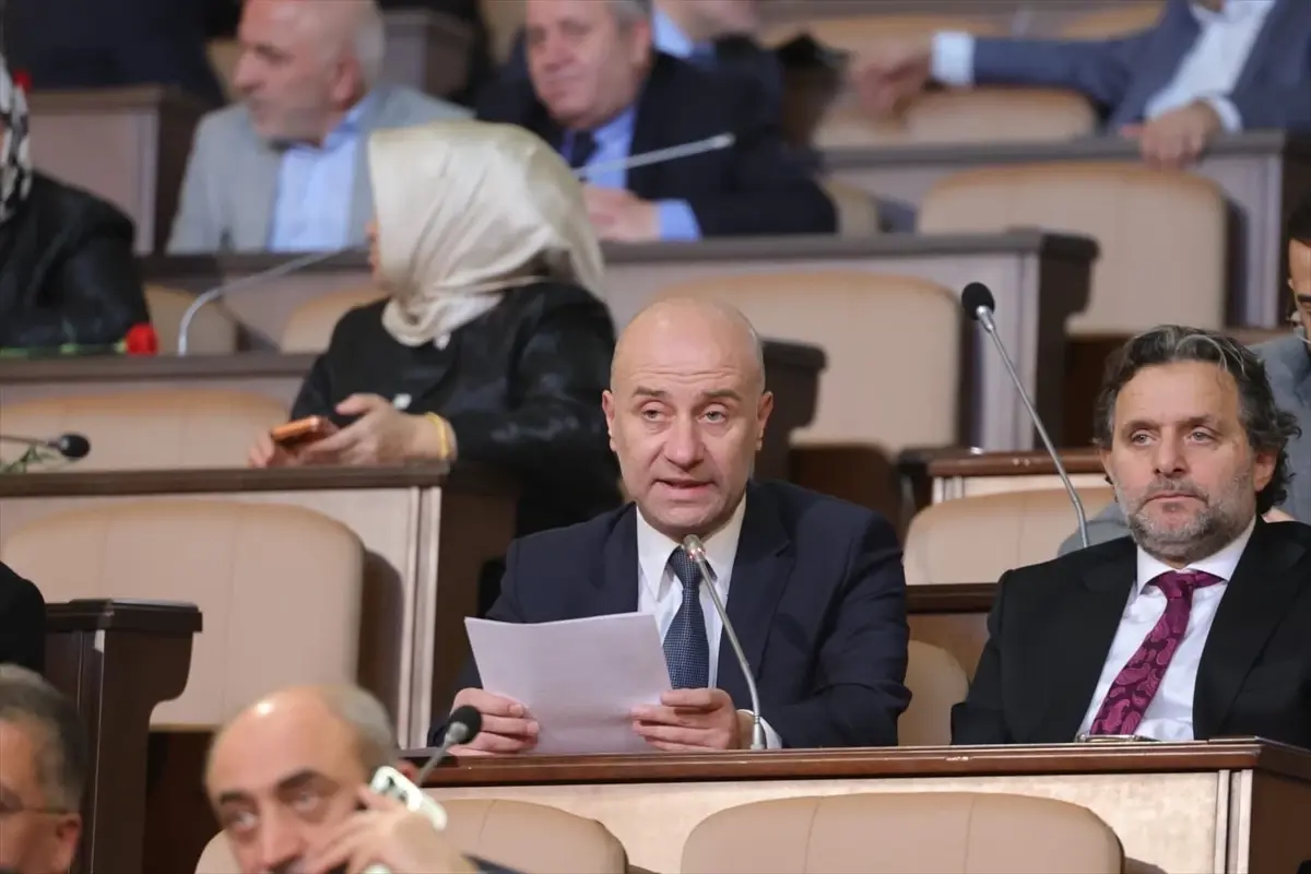 İBB Meclisi\'nde Metro Krizi Tartışıldı