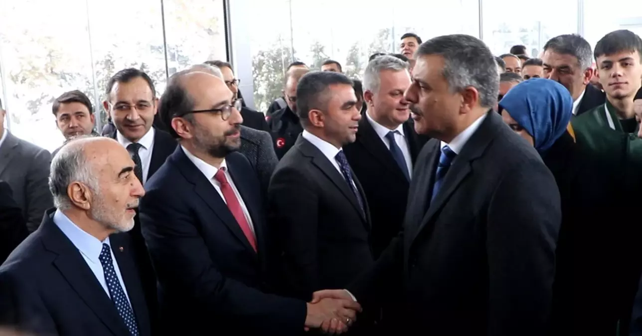 Vali Mustafa Çiftçi, Erzurum\'a Veda Etti