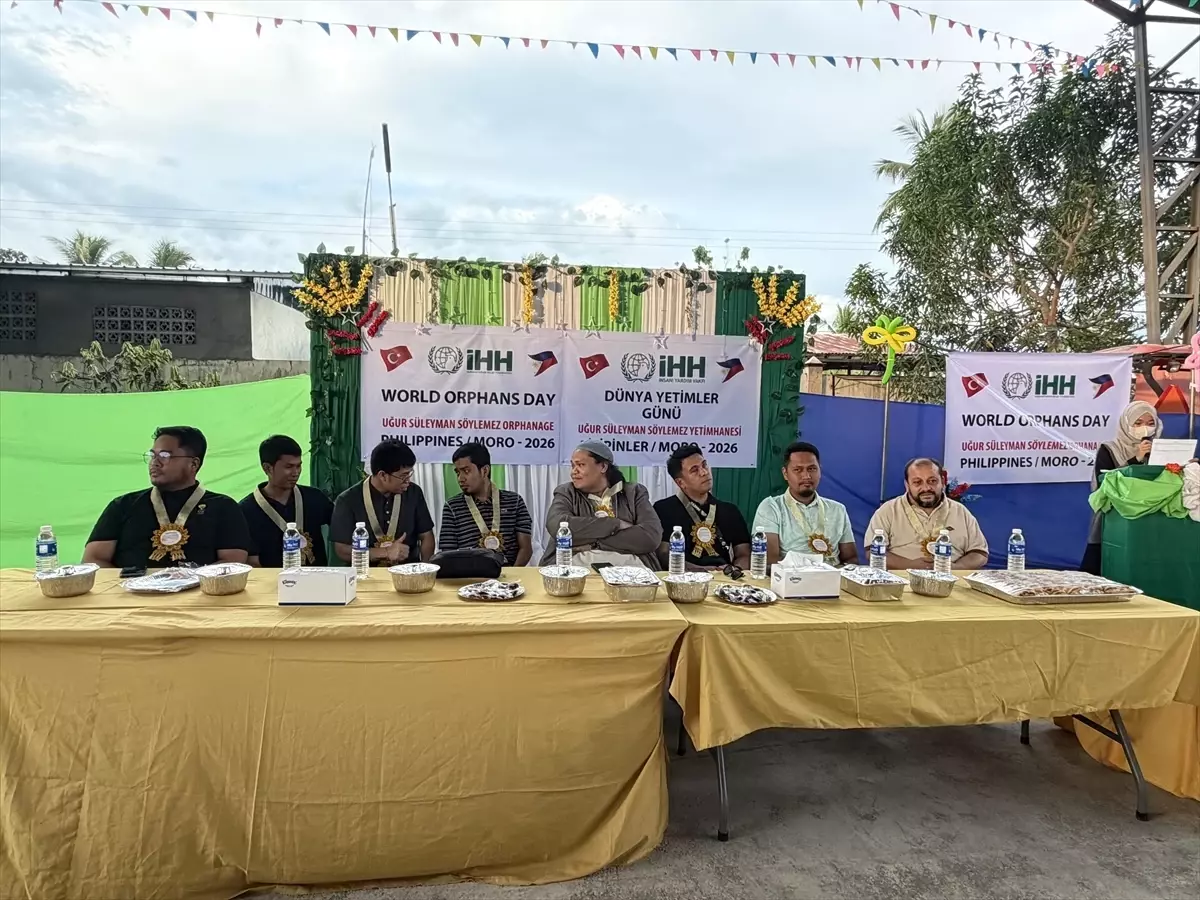 Dünya Yetimler Günü Filipinler\'de Kutlandı