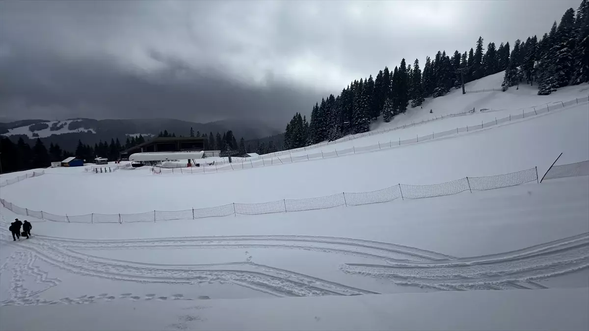 Ilgaz Dağı\'nda Kar Yağışı ve Sis