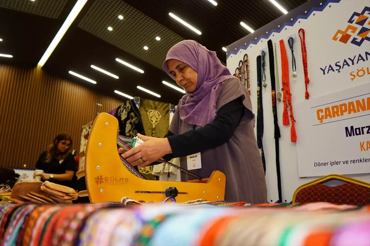 Isparta\'da Yaşayan Miras Şöleni