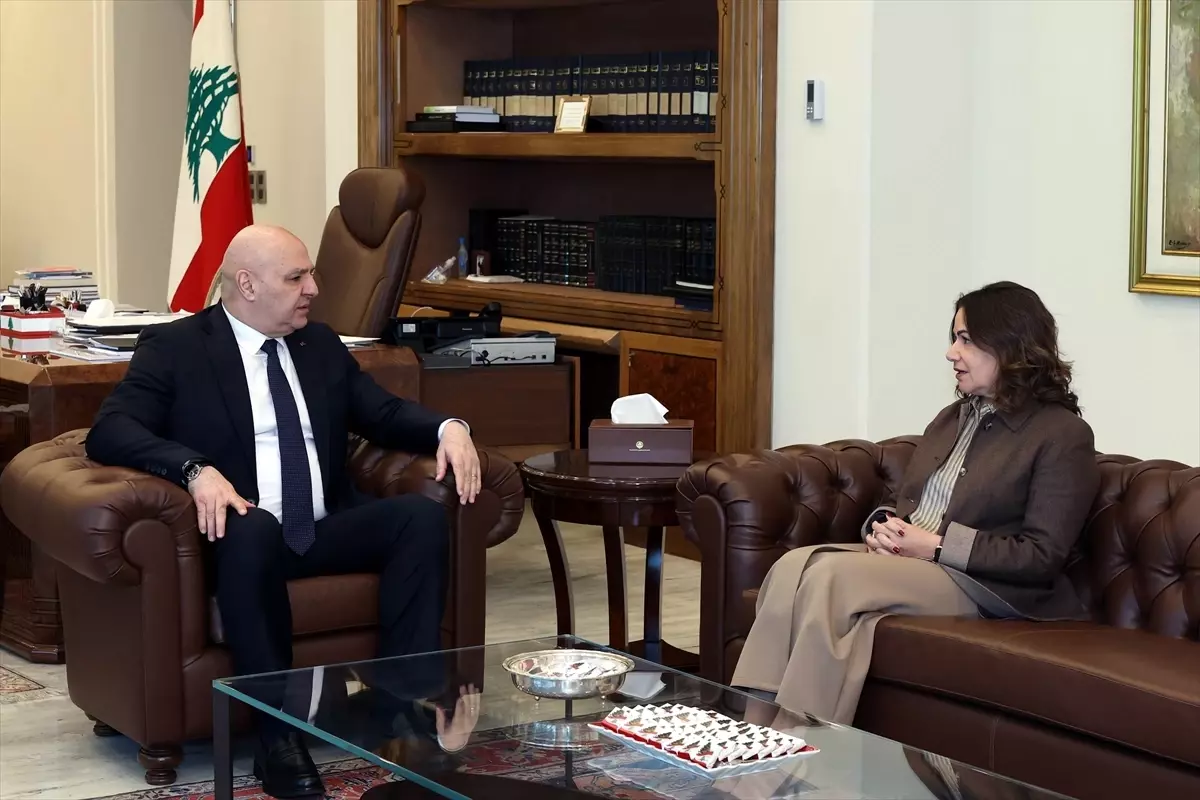 Lübnan\'da Zorla Yerinden Edilenler 780 Bini Aştı