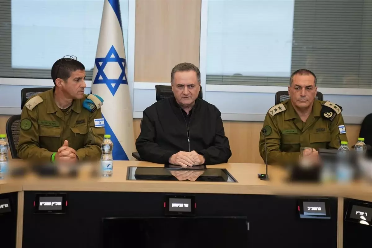 İsrail Savunma Bakanı\'ndan Lübnan Cumhurbaşkanı\'na Hizbullah tehdidi