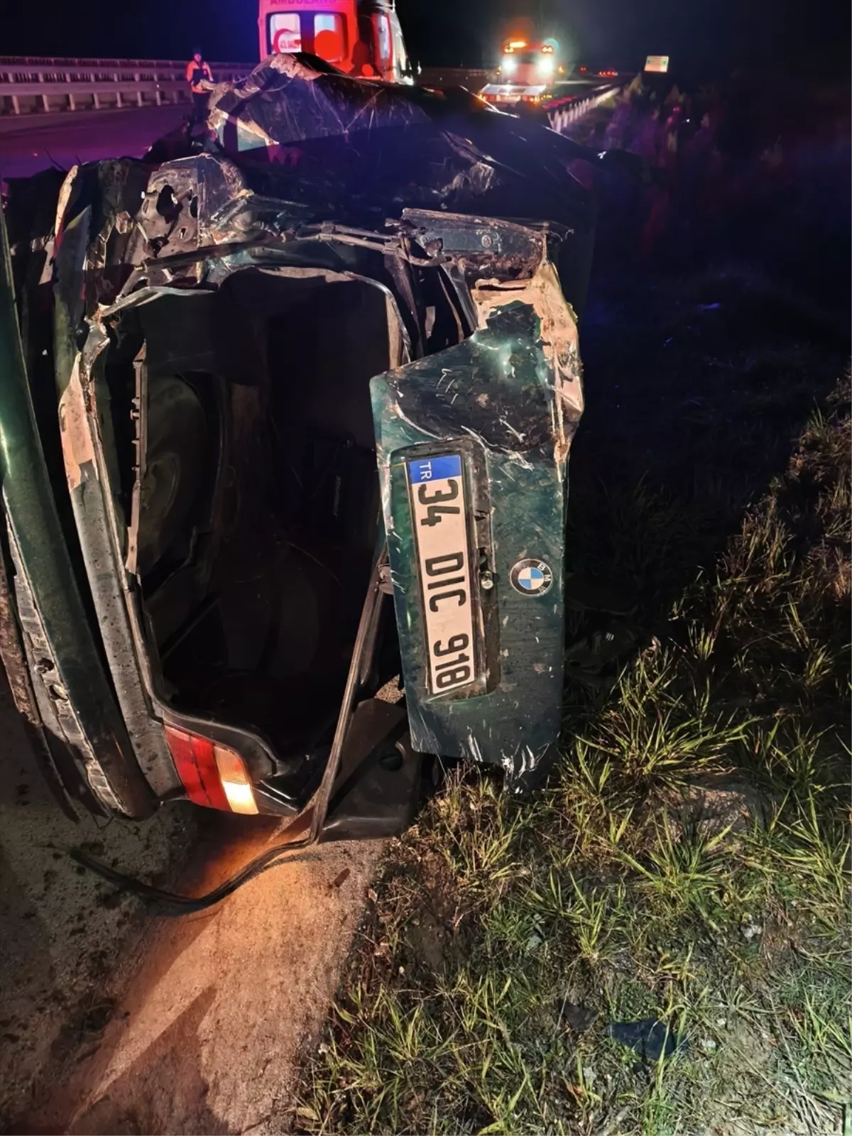 İstanbul-İzmir Otoyolu\'nda Kaza: Sürücü Hayatını Kaybetti