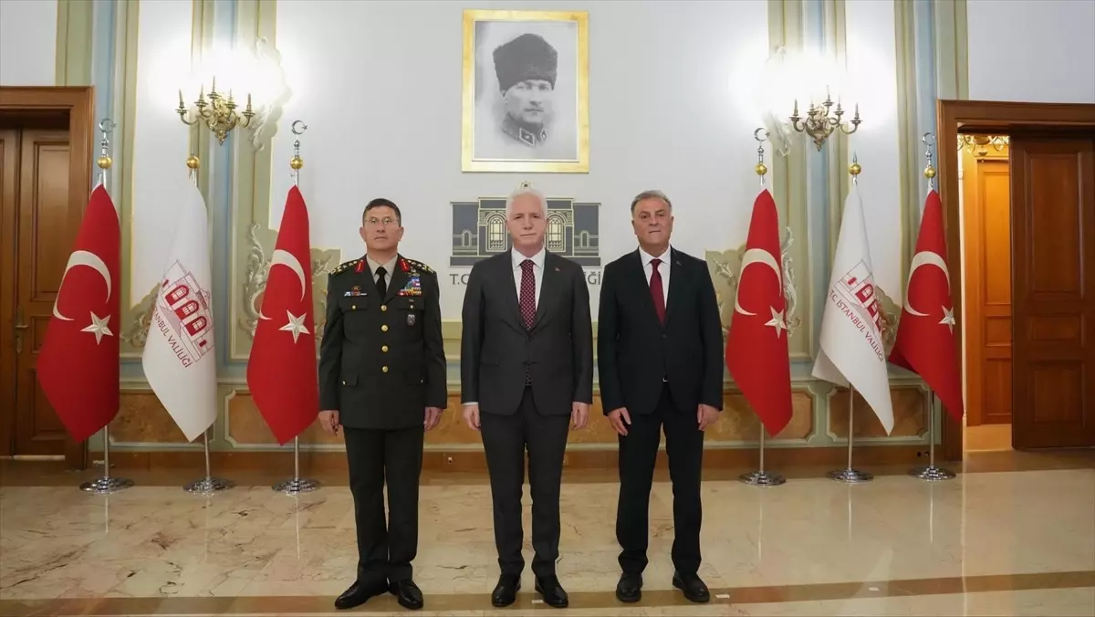 İstanbul Valiliği\'nde Ramazan Bayramı Töreni