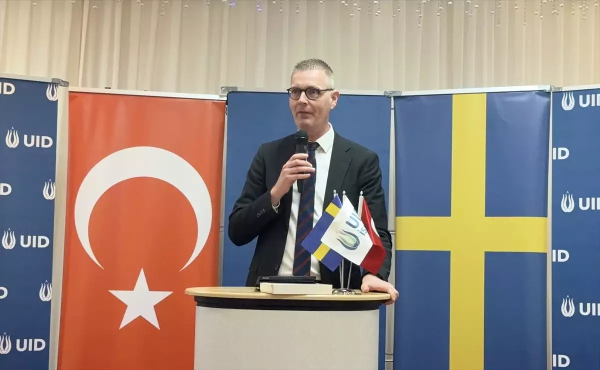 İsveç\'te Geleneksel İftar Programı