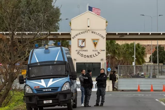 Sicilya’da ABD Üssüne Protesto