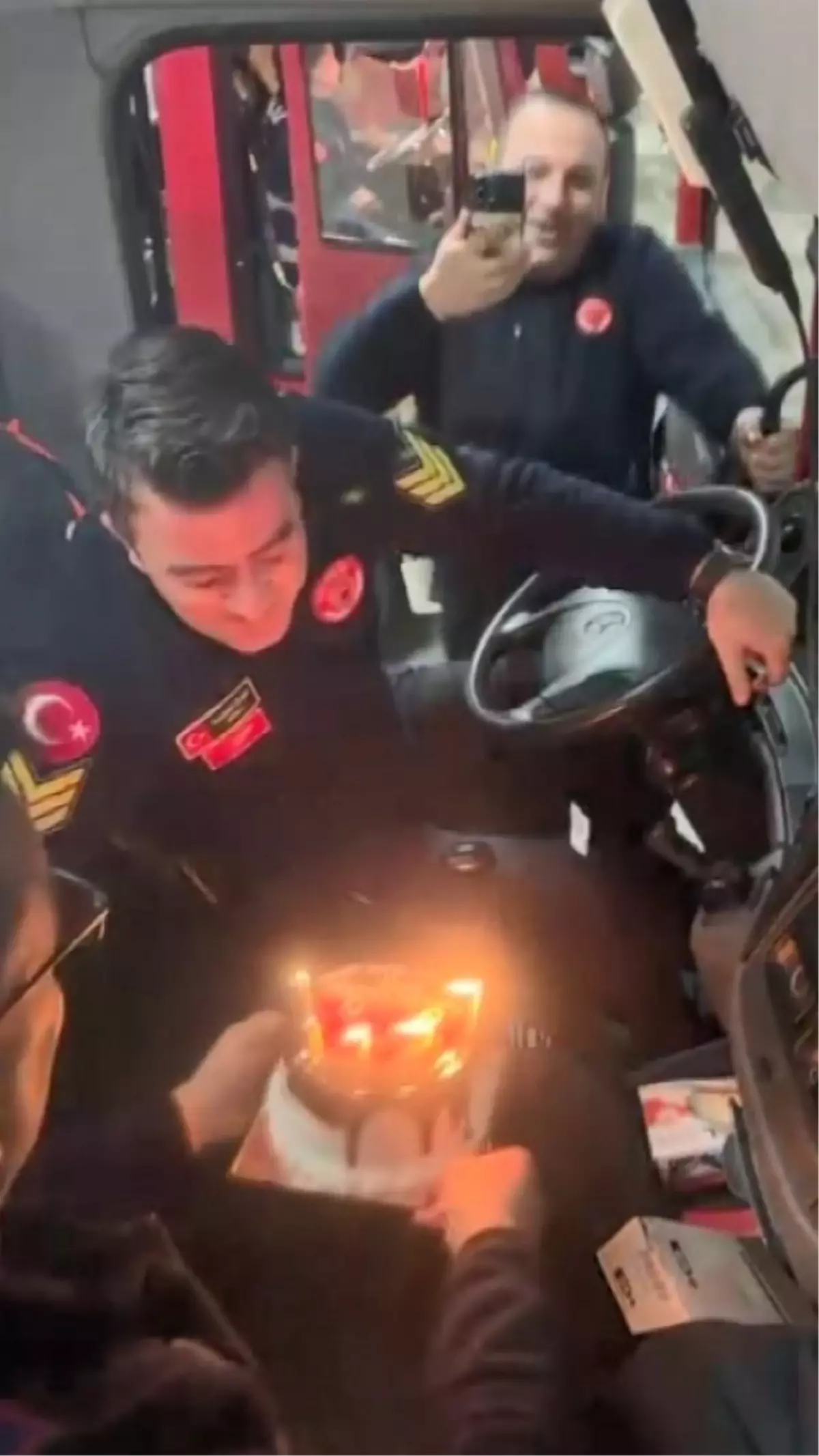 "Anam anam benim evim" diyerek koşan itfaiyeci hayatının şokunu yaşadı