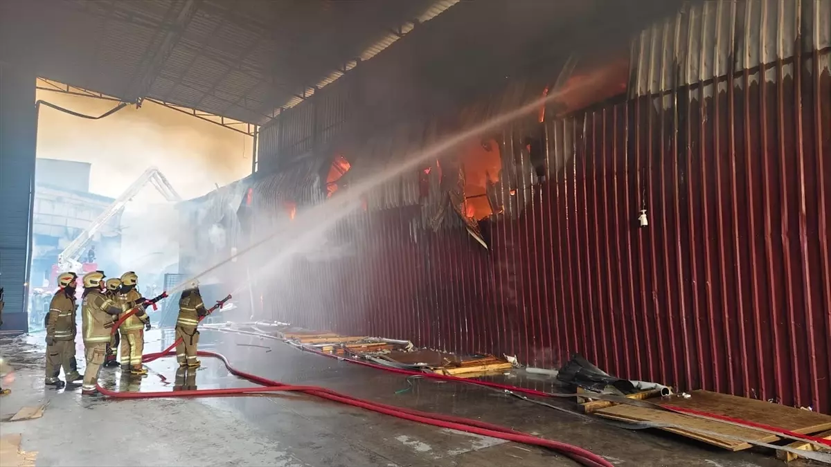 İzmir\'de Büyük Yangın