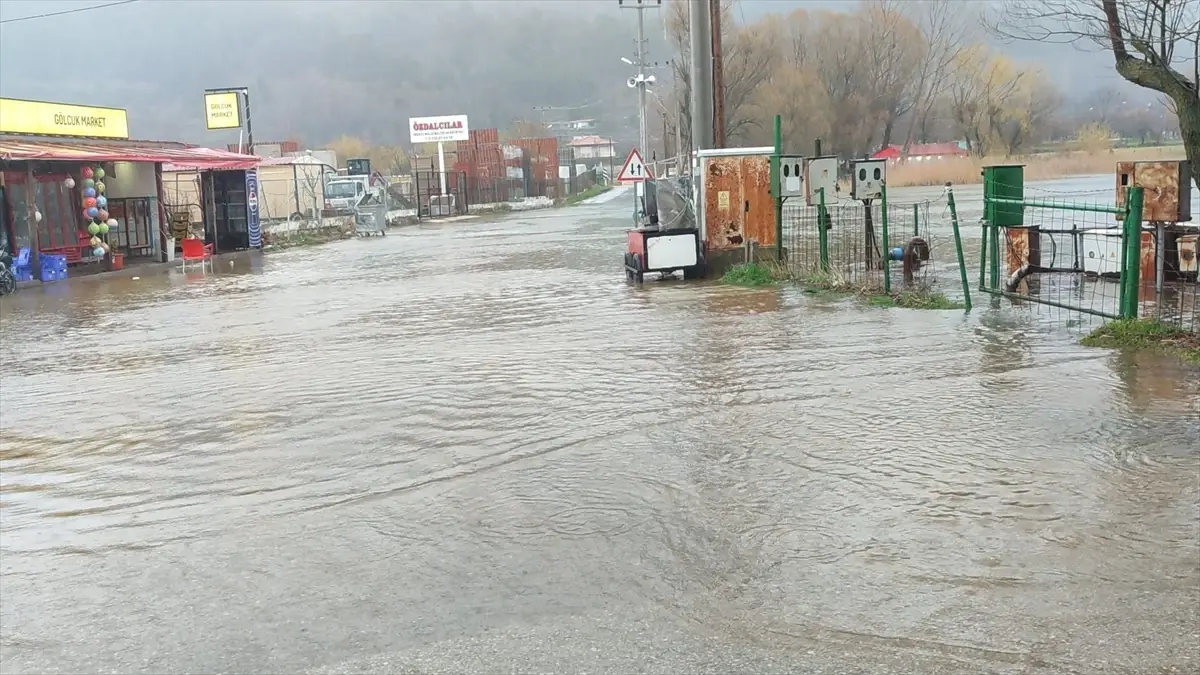 Gölcük Gölü Taştı