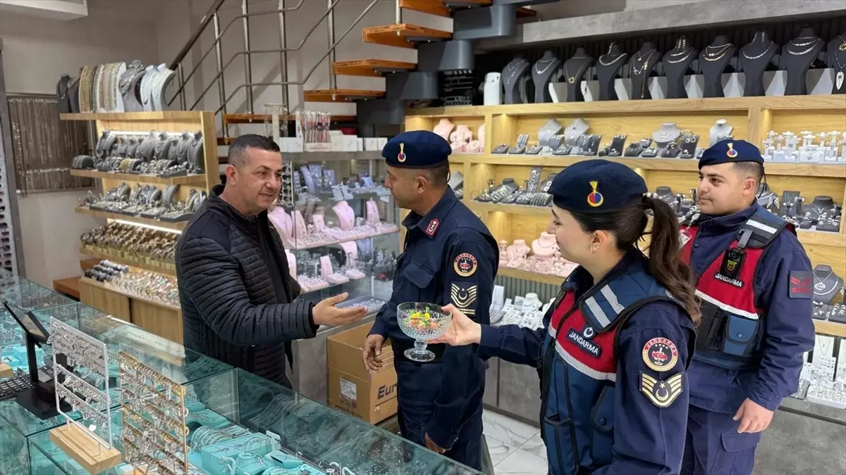 Jandarma\'dan Bayram Ziyareti