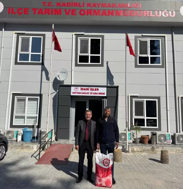 Kadirli’de Çiftçilere Ayçiçeği Tohumu Desteği