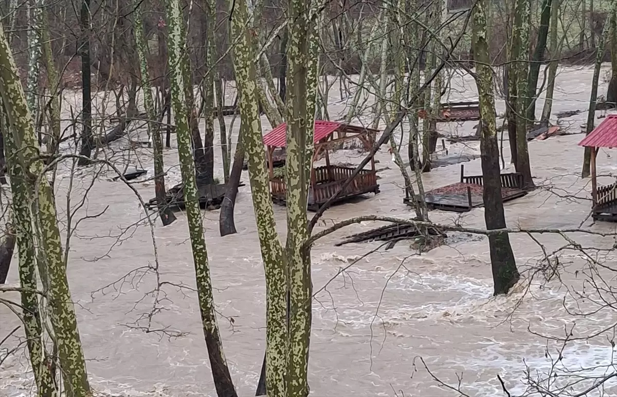 Kahramanmaraş\'ta Sağanak Yağış Zarar Verdi