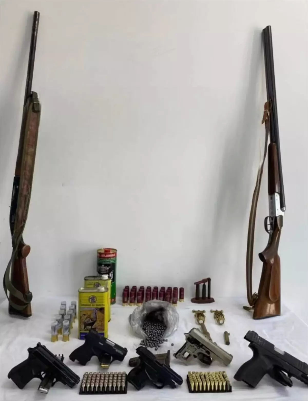 Denizli\'de Silah Kaçakçılığı Operasyonu