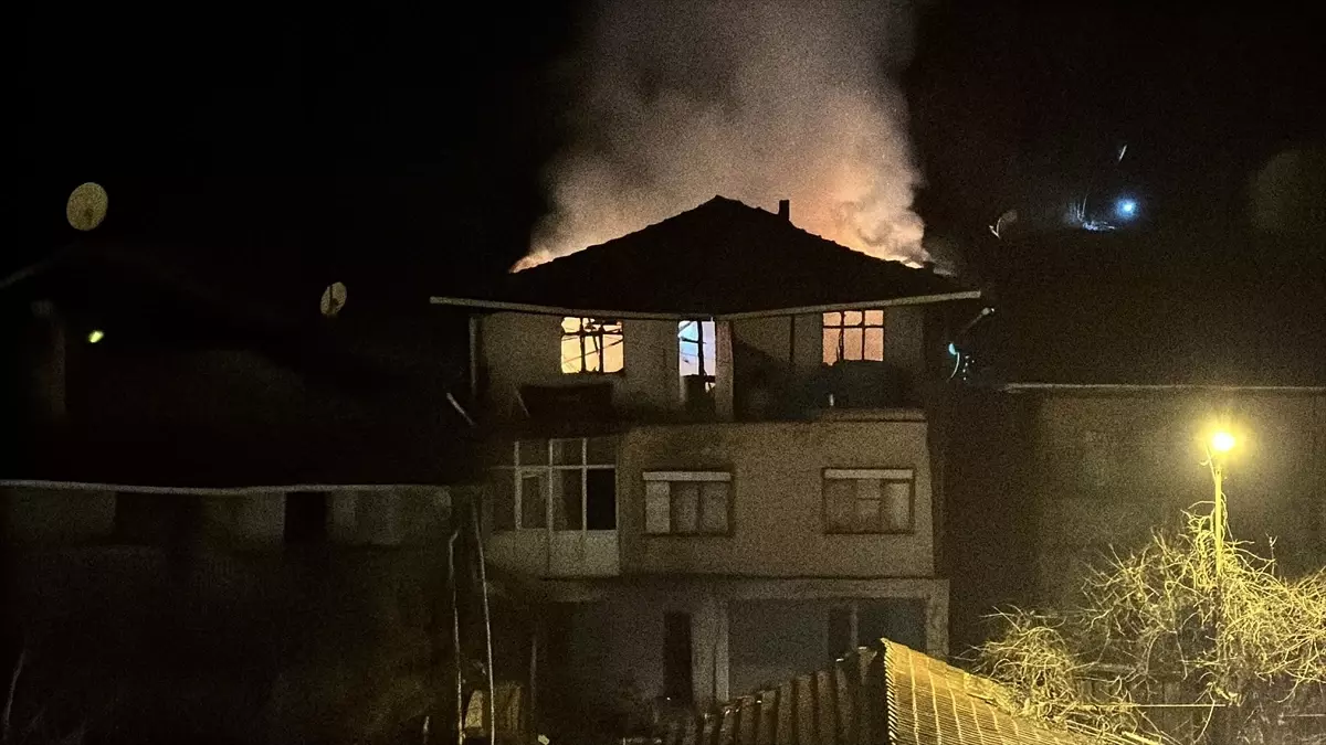 Karabük\'te Ev Yangını