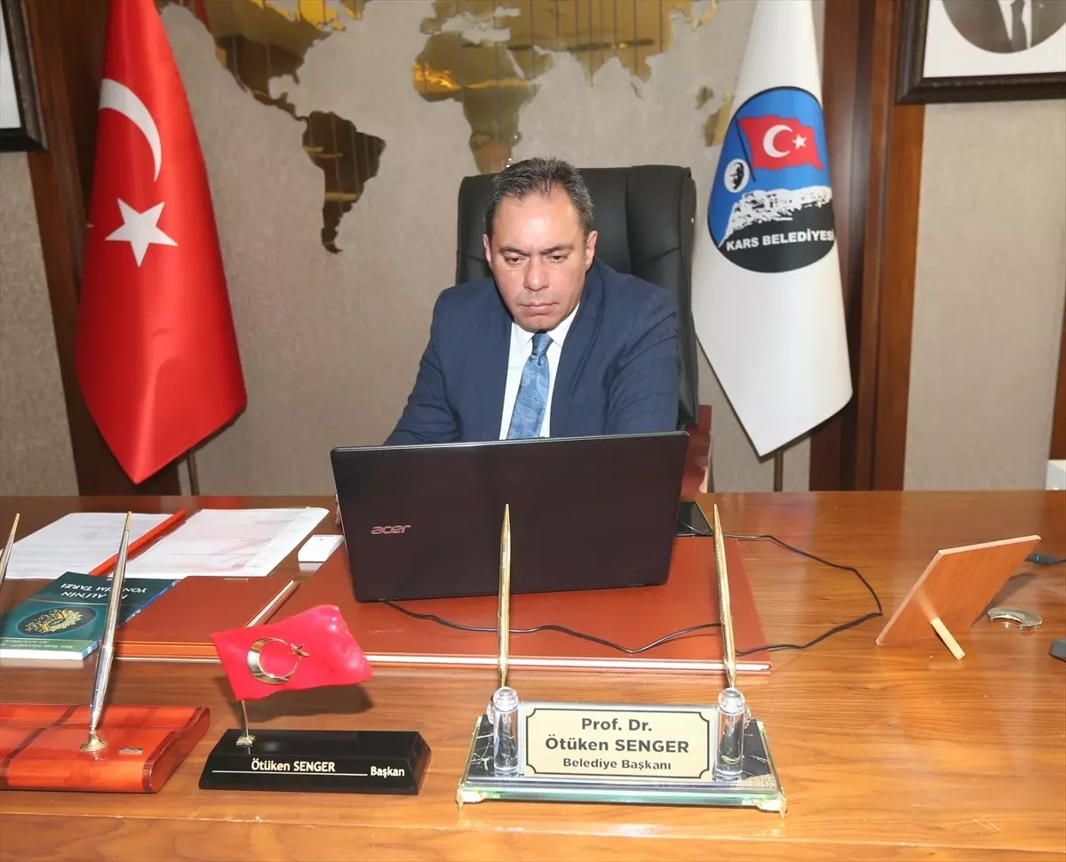 Kars Başkanı Fotoğraf Oylamasına Katıldı