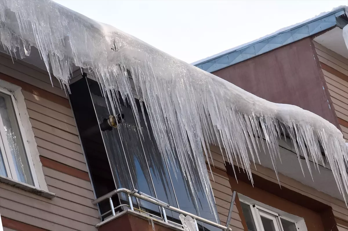 Sarıkamış\'ta Kar ve Sis Etkili