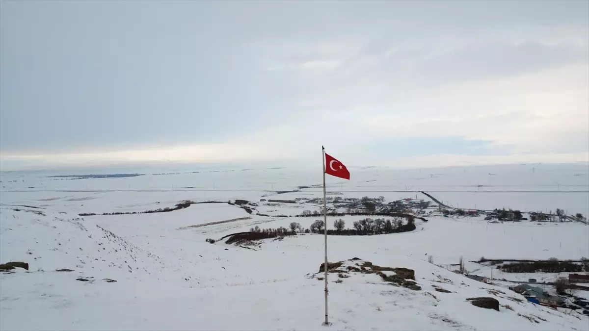 Kars ve Ardahan\'da Kar Yağışı Etkili