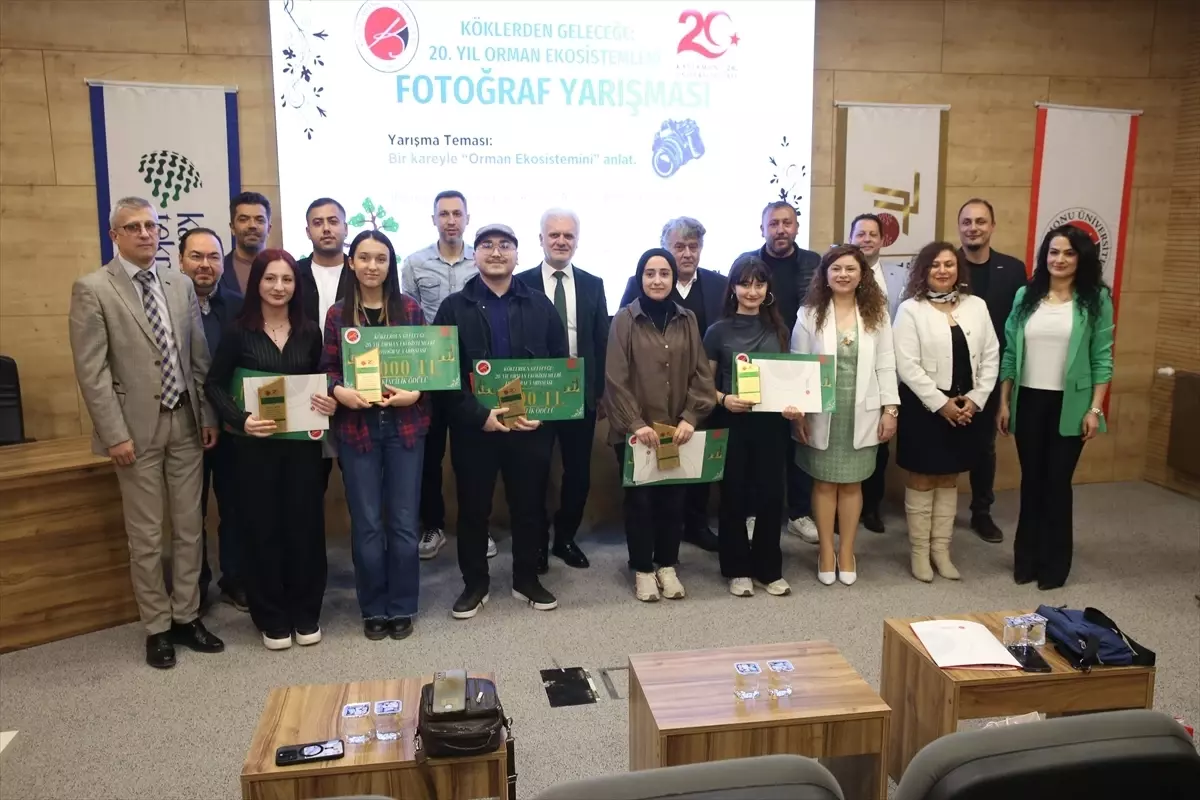Kastamonu Üniversitesi\'nde Orman Fotoğraf Yarışması Ödülleri Verildi
