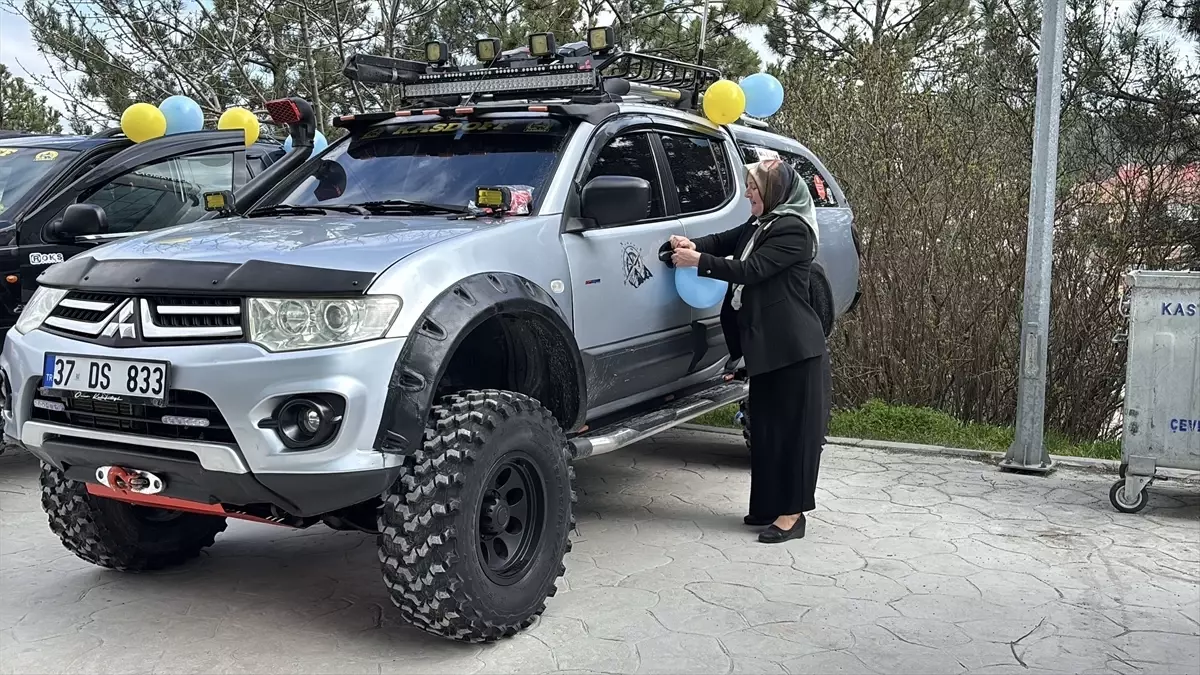 Down Sendromu Farkındalık Günü\'nde Renkli Etkinlik