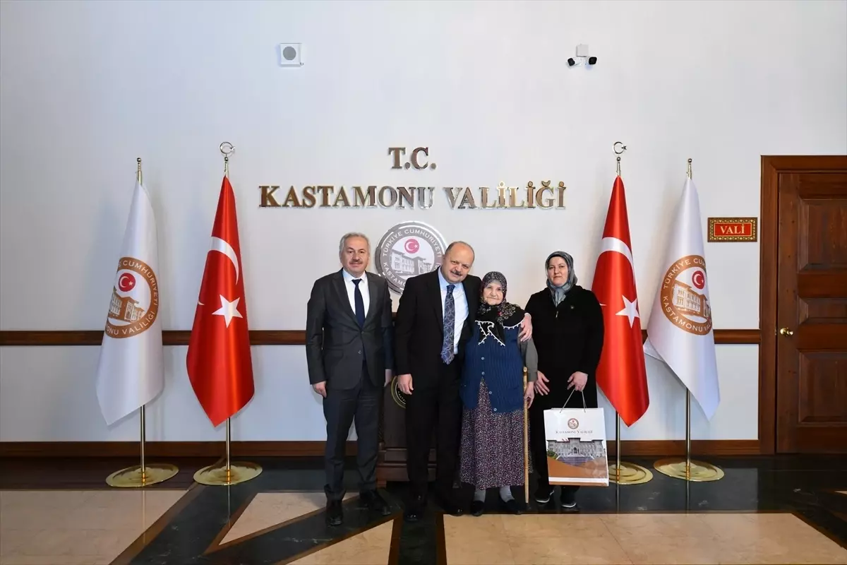 Vali Dallı\'dan Huzurevi Ziyareti