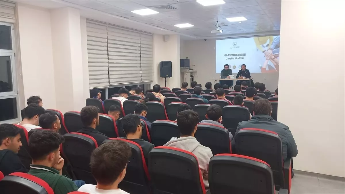 Kavak’ta Narkotik Polisiyle Söyleşi