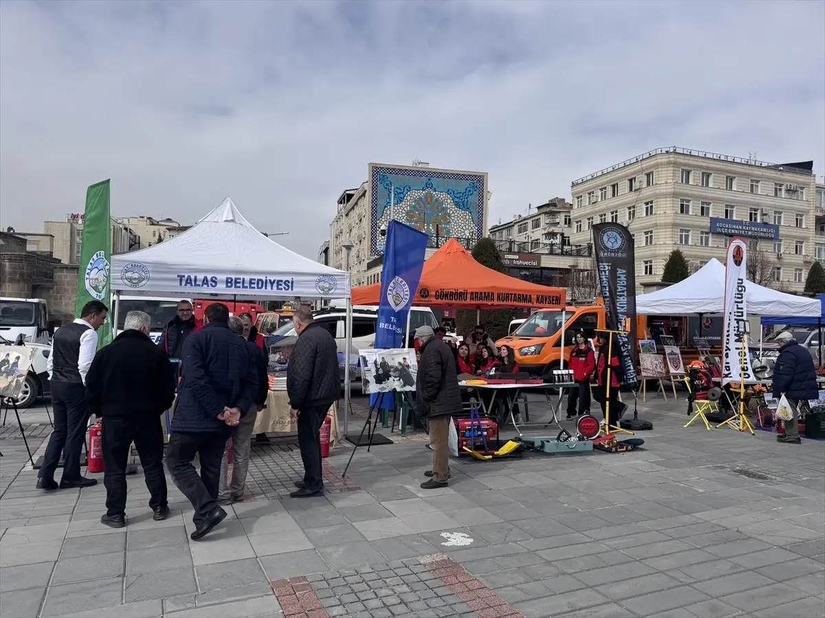 Kayseri\'de Deprem Haftası Farkındalığı